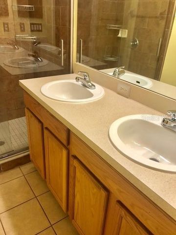 5804 AUTUMN SHIRE DRIVE, Zephyrhills, FL 33541