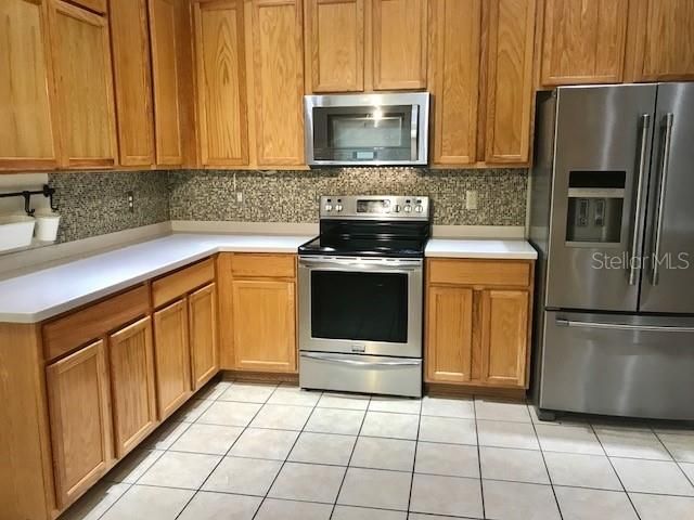 5804 AUTUMN SHIRE DRIVE, Zephyrhills, FL 33541