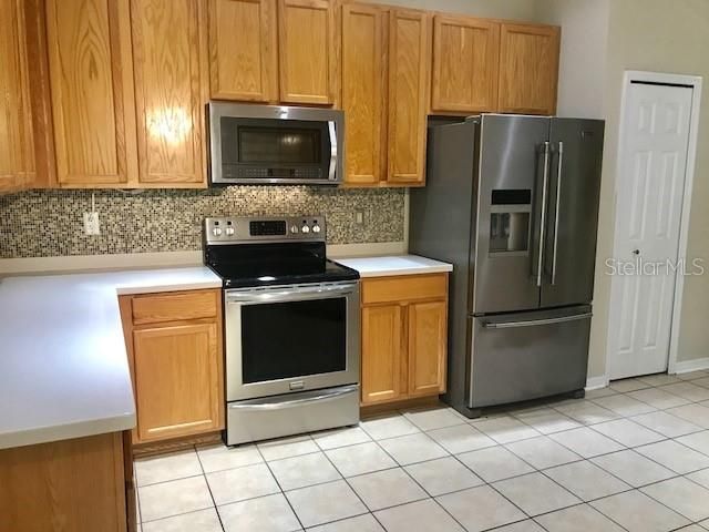 5804 AUTUMN SHIRE DRIVE, Zephyrhills, FL 33541