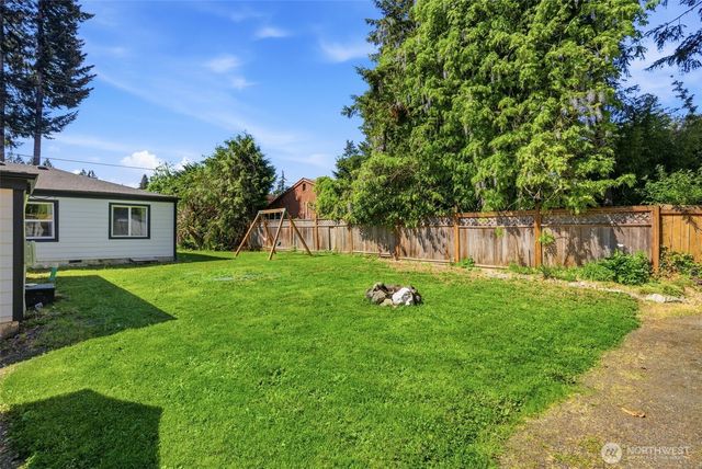 3917 Grove Road NW, Olympia, WA 98502