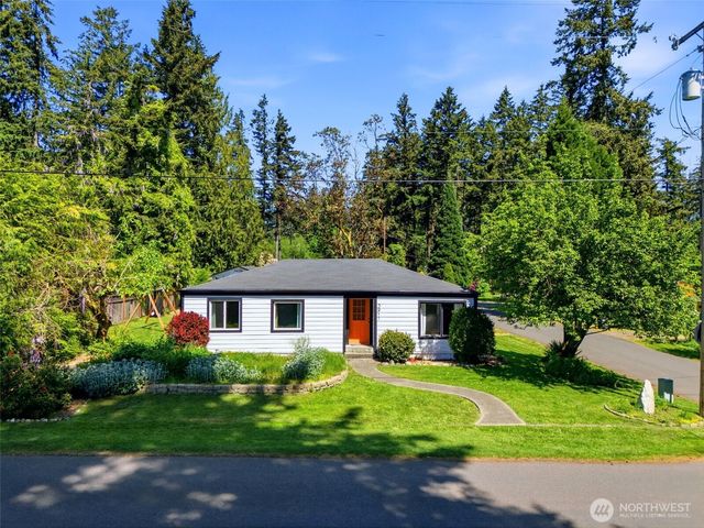 3917 Grove Road NW, Olympia, WA 98502