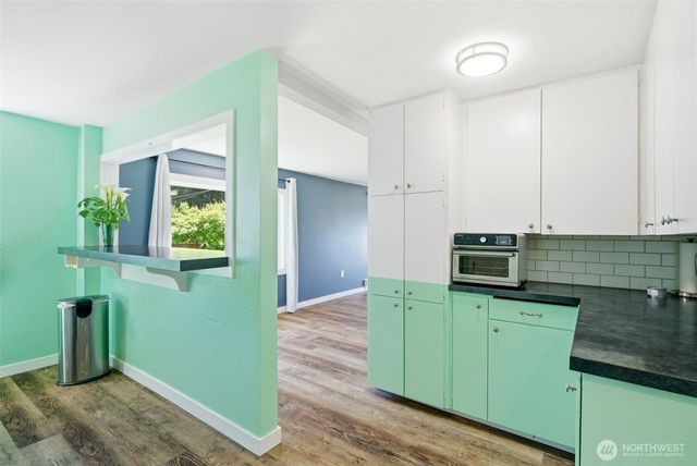3917 Grove Road NW, Olympia, WA 98502