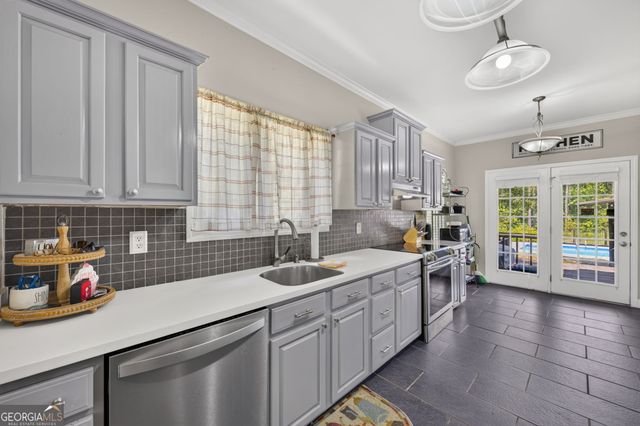 587 Coweta Heard Road, Hogansville, GA 30230