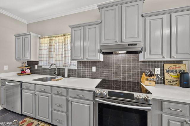 587 Coweta Heard Road, Hogansville, GA 30230