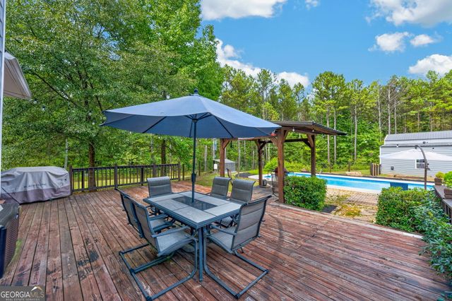 587 Coweta Heard Road, Hogansville, GA 30230
