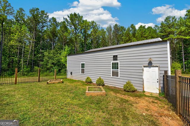 587 Coweta Heard Road, Hogansville, GA 30230