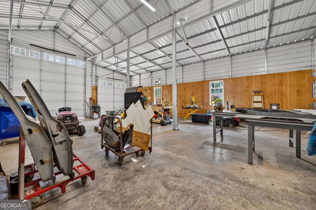 587 Coweta Heard Road, Hogansville, GA 30230