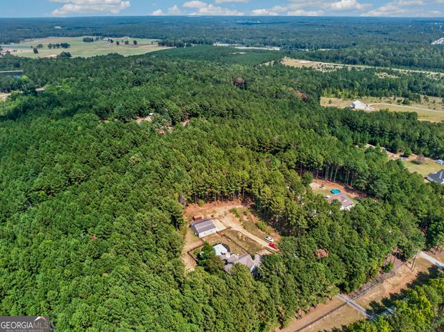 587 Coweta Heard Road, Hogansville, GA 30230