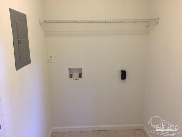 412 N 64th Ave A & B, Pensacola, FL 32506