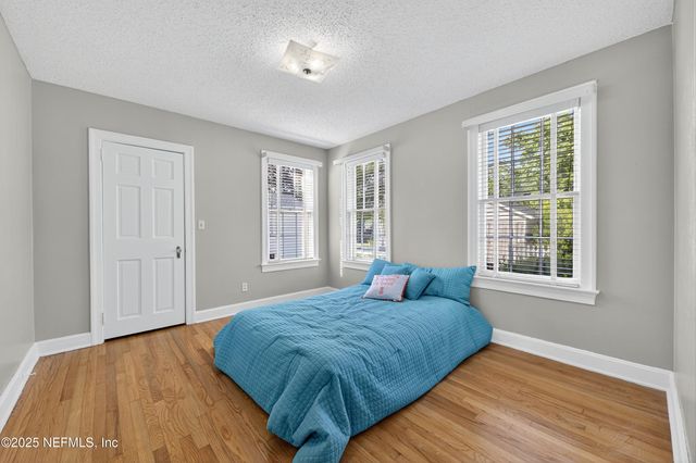 1425 PINETREE Road, Jacksonville, FL 32207