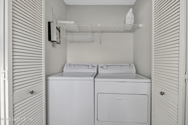 1425 PINETREE Road, Jacksonville, FL 32207