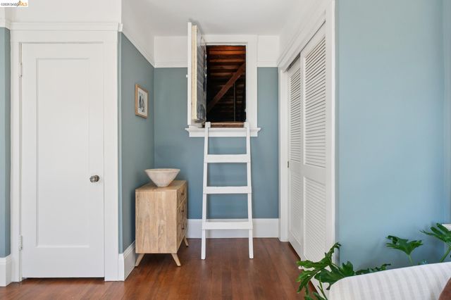 3862 Lyman Rd, Oakland, CA 94602