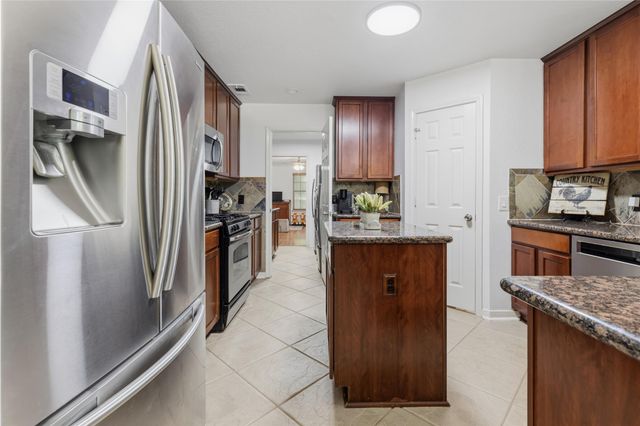 203 Mapleleaf Street, Magnolia, TX 77354