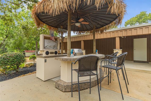 203 Mapleleaf Street, Magnolia, TX 77354
