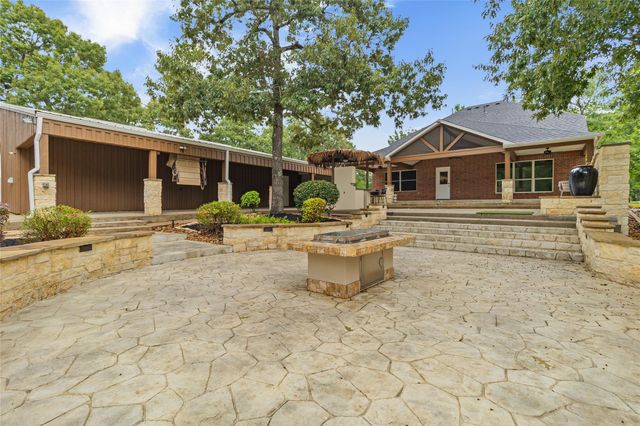 203 Mapleleaf Street, Magnolia, TX 77354