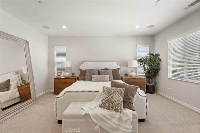 250 W Ridgewood, Long Beach, CA 90805