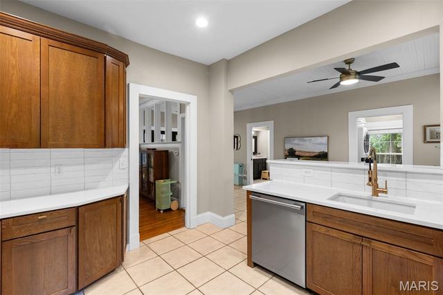 319 N Gore Avenue, Webster Groves, MO 63119