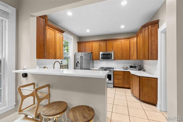 319 N Gore Avenue, Webster Groves, MO 63119