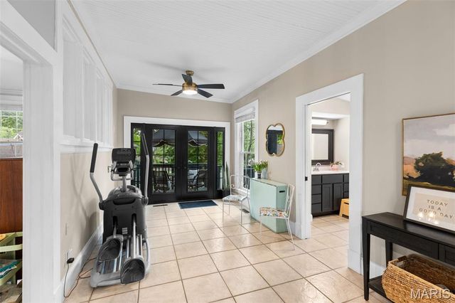 319 N Gore Avenue, Webster Groves, MO 63119