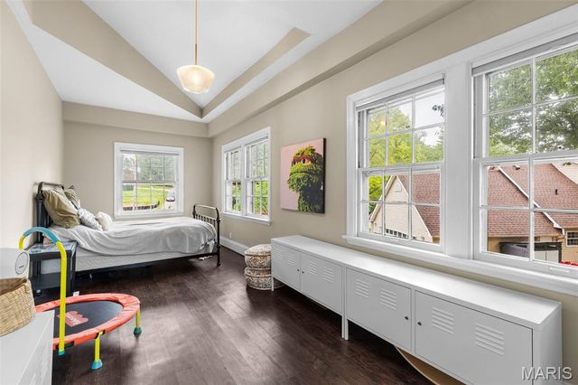 319 N Gore Avenue, Webster Groves, MO 63119