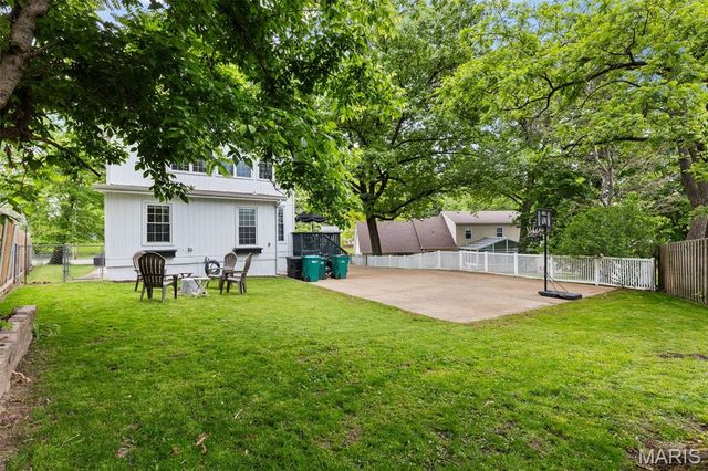 319 N Gore Avenue, Webster Groves, MO 63119