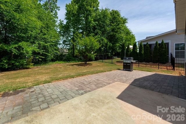 520 Trillium Way, Belmont, NC 28012