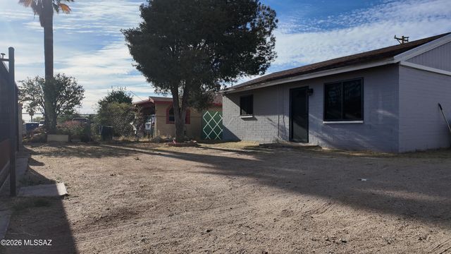 3723 E March Place, Tucson, AZ 85713