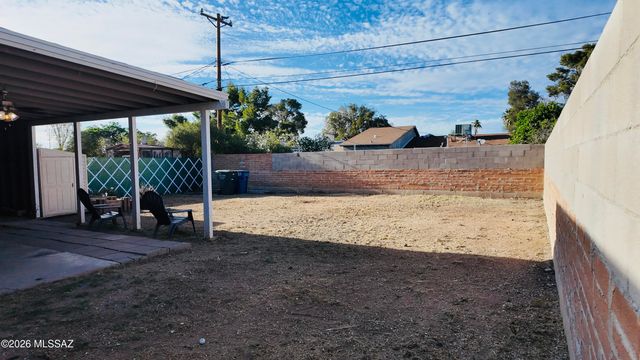 3723 E March Place, Tucson, AZ 85713