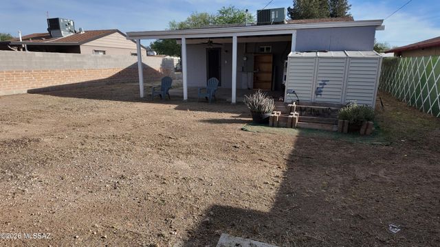 3723 E March Place, Tucson, AZ 85713