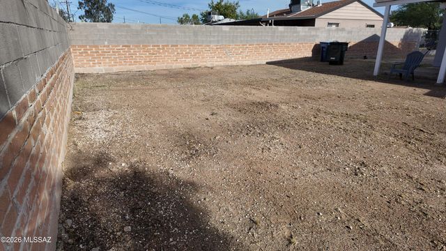 3723 E March Place, Tucson, AZ 85713