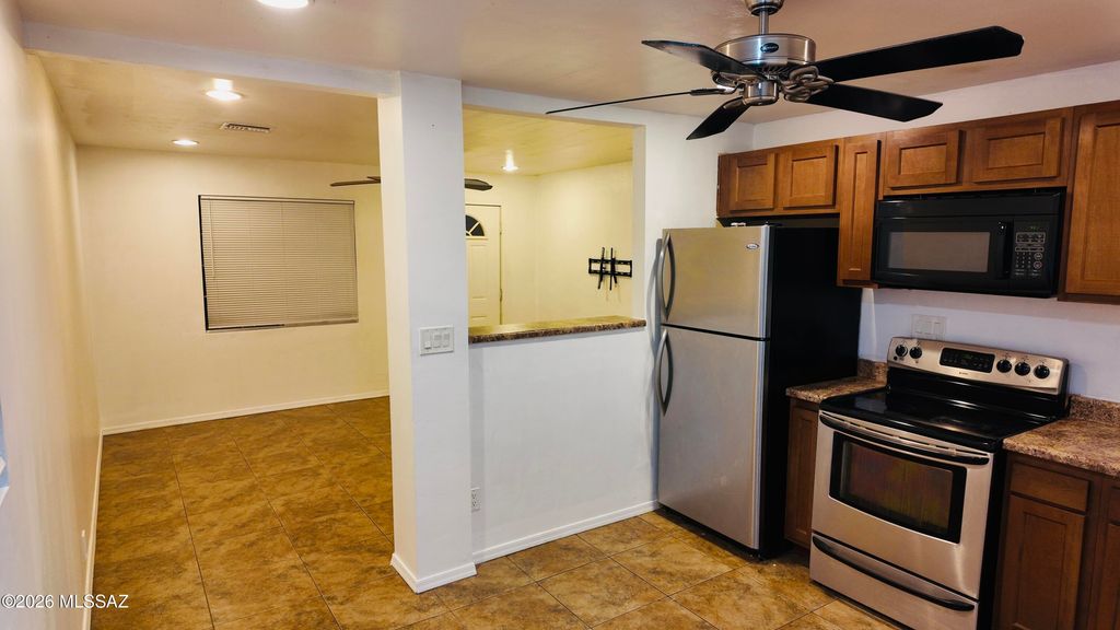 3723 E March Place, Tucson, AZ 85713