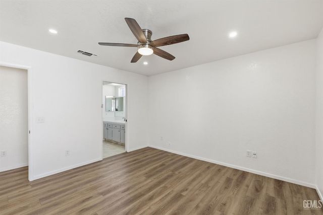 8000 Kroll Way 112, Bakersfield, CA 93311