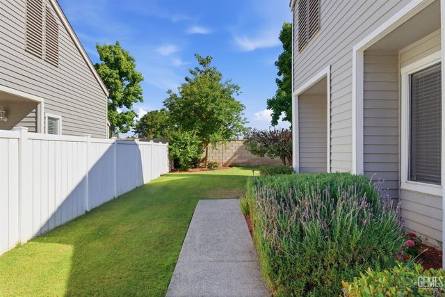 8000 Kroll Way 112, Bakersfield, CA 93311