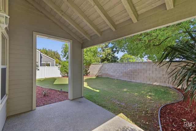 8000 Kroll Way 112, Bakersfield, CA 93311
