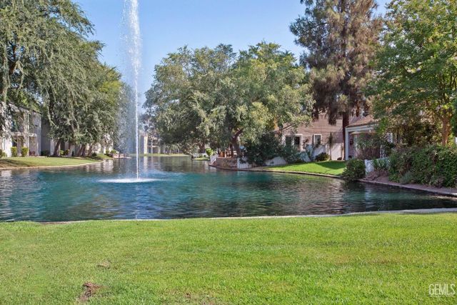 8000 Kroll Way 112, Bakersfield, CA 93311