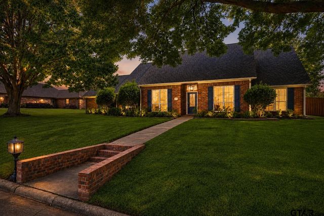 216 TURNBERRY CIRCLE, Mt Pleasant, TX 75455