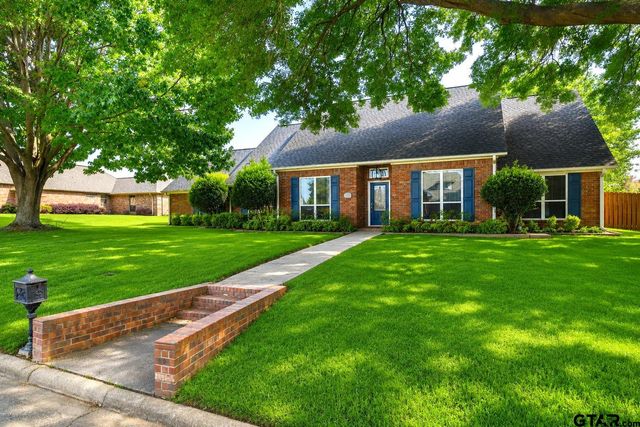 216 TURNBERRY CIRCLE, Mt Pleasant, TX 75455
