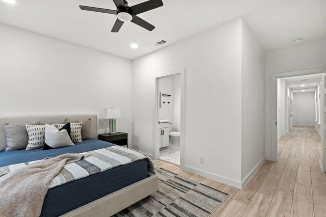 2232 Hooper Street, Dallas, TX 75215