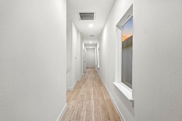 2232 Hooper Street, Dallas, TX 75215