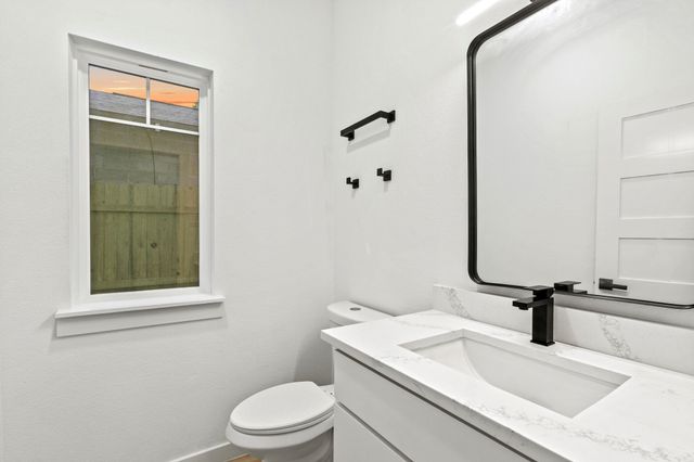 2232 Hooper Street, Dallas, TX 75215