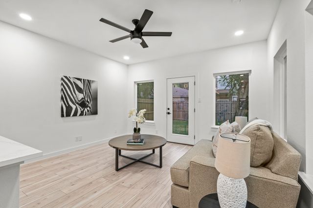 2232 Hooper Street, Dallas, TX 75215