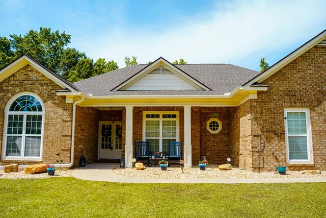 28 W Teddy Bear Lane, Waverly Hall, GA 31831