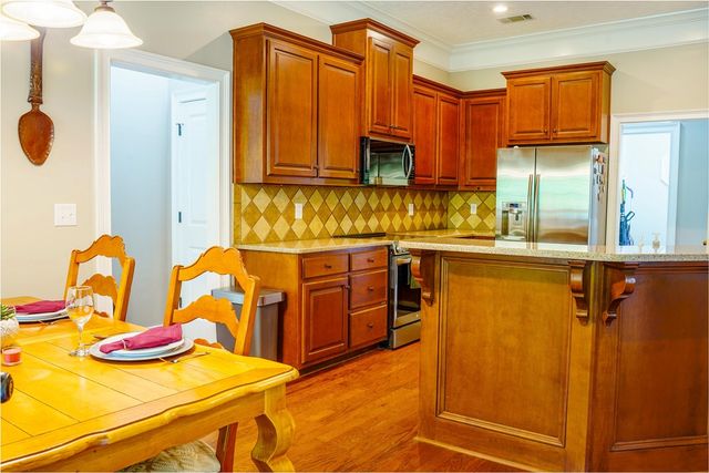 28 W Teddy Bear Lane, Waverly Hall, GA 31831