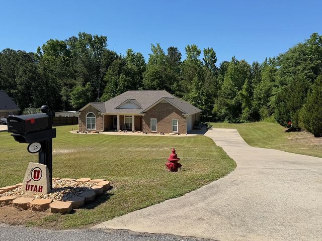 28 W Teddy Bear Lane, Waverly Hall, GA 31831
