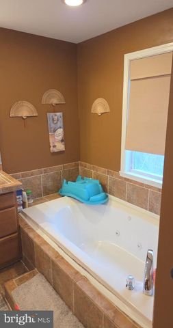 1132 CENTENNIAL DR, Fort Washington, MD 20744