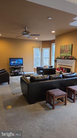 1132 CENTENNIAL DR, Fort Washington, MD 20744