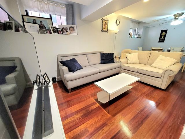 10 Weston Ave 114, Quincy, MA 02170