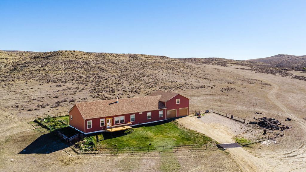 38 Thompson Creek Road, Clearmont, WY 82835 photo 4