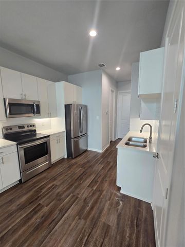 4902 Paradigm Lane, Spring, TX 77379