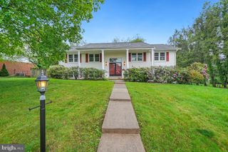 305 NORTH STREET, Leesburg, VA 20176